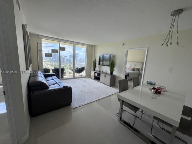 TURNBERRY ON THE GREEN CO · #2115 in Aventura - Photo 9
