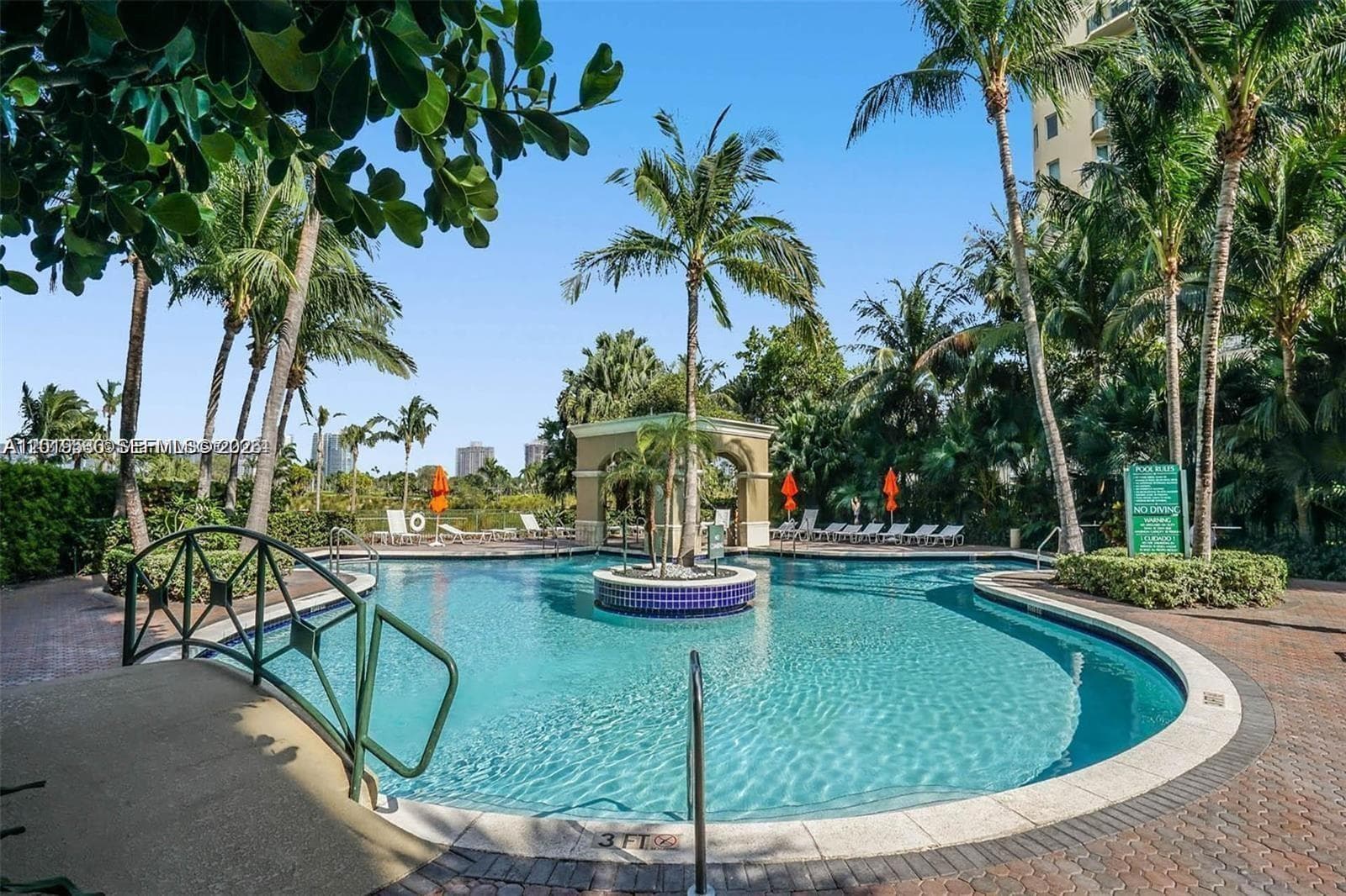 TURNBERRY ON THE GREEN CO · #2115 in Aventura - Photo 34