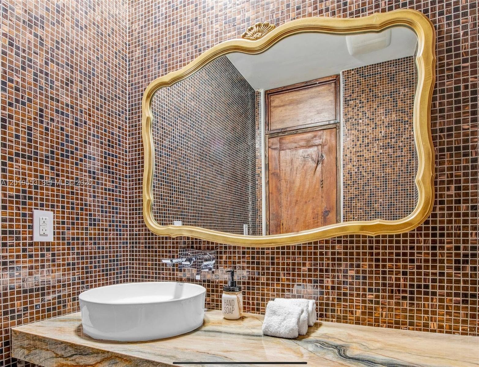 1/2 Bathroom -1st floor