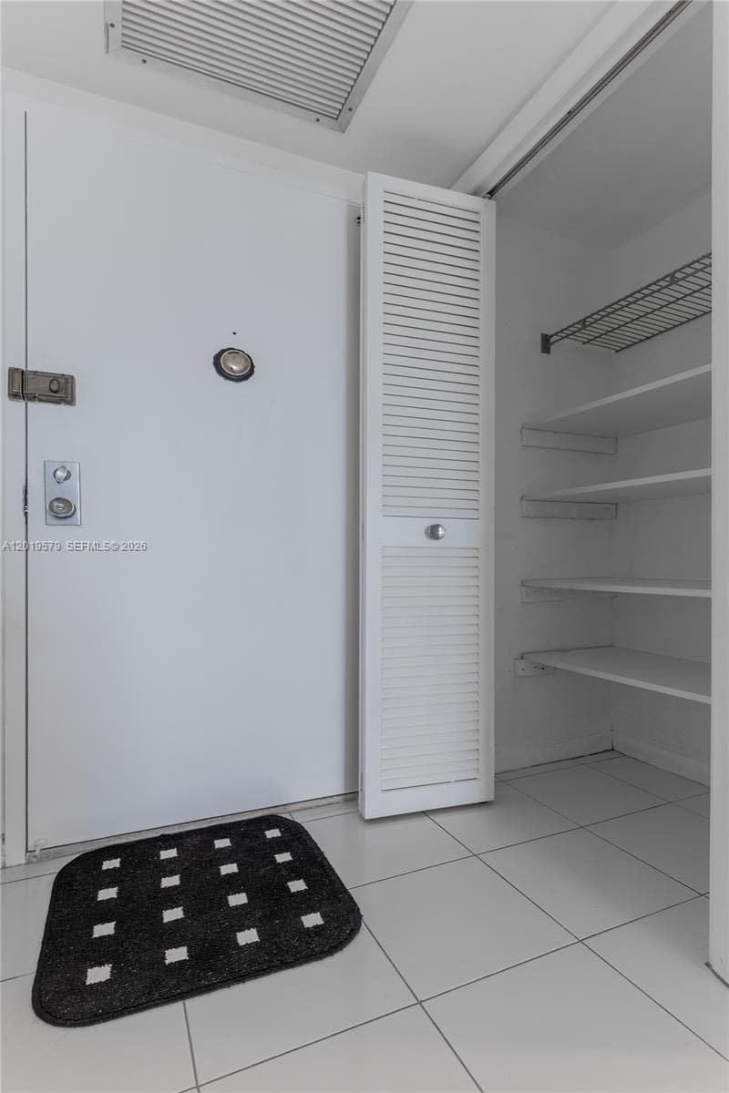 OLYMPUS CONDO · #1110 in Hallandale Beach - Photo 29