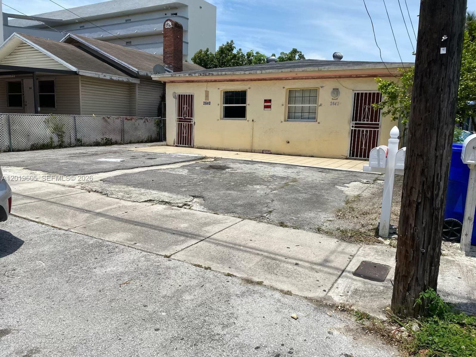 2640 NW 23rd Ct photo 2