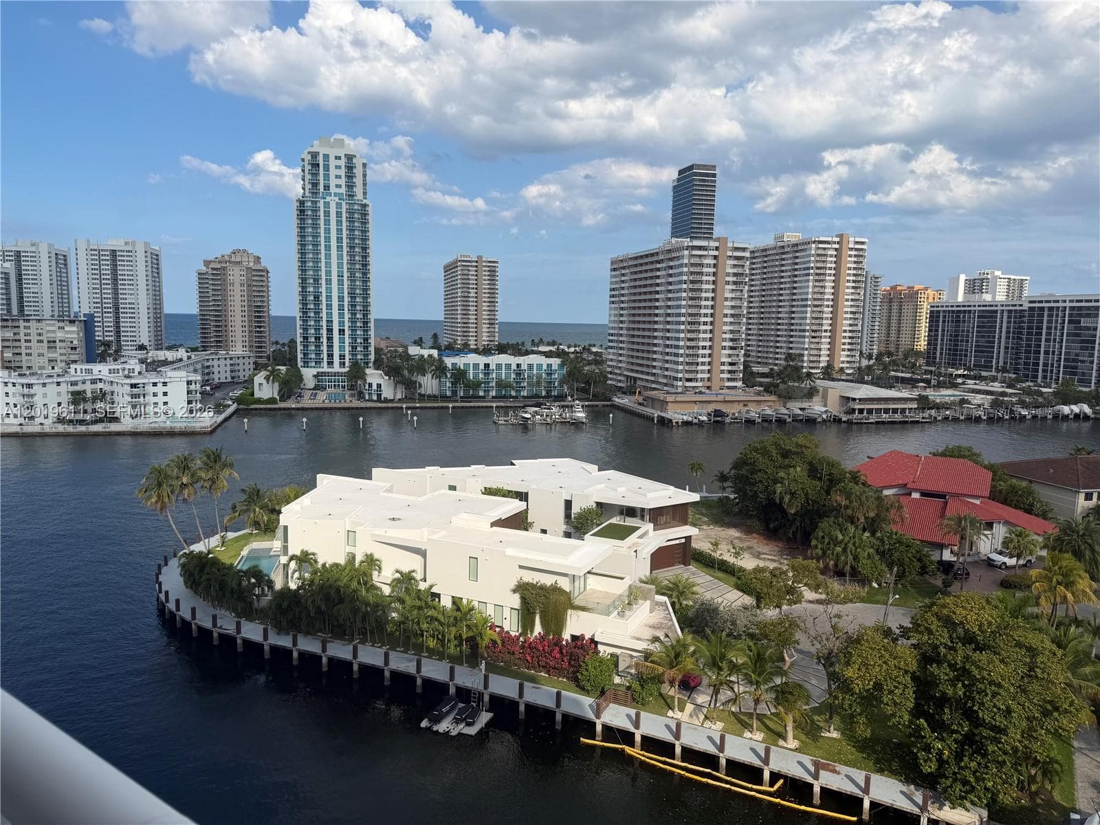 GOLDEN SURF TOWERS CONDO · #1006 in Hallandale Beach - Photo 16