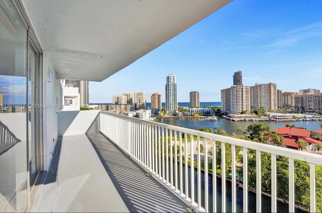 GOLDEN SURF TOWERS CONDO · #1006 in Hallandale Beach - Photo 14