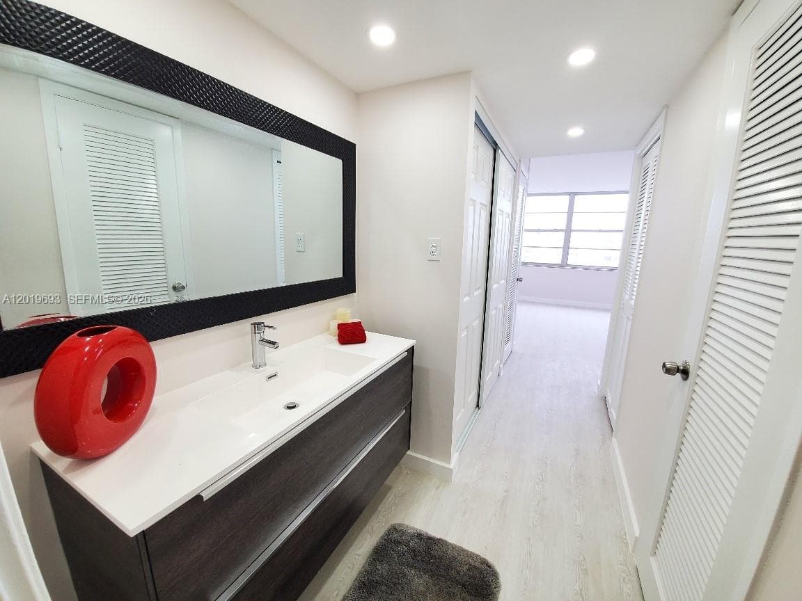 DEL PRADO CONDO · #503 in Aventura - Photo 16