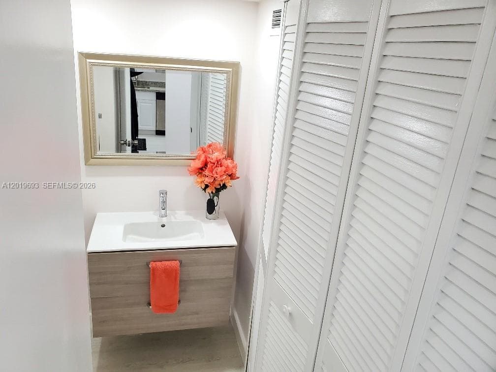 DEL PRADO CONDO · #503 in Aventura - Photo 7