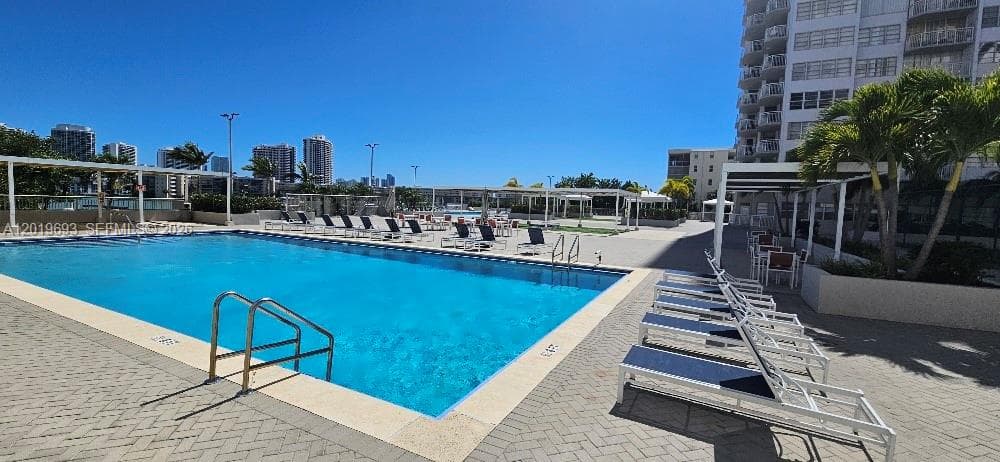 DEL PRADO CONDO · #503 in Aventura - Photo 35
