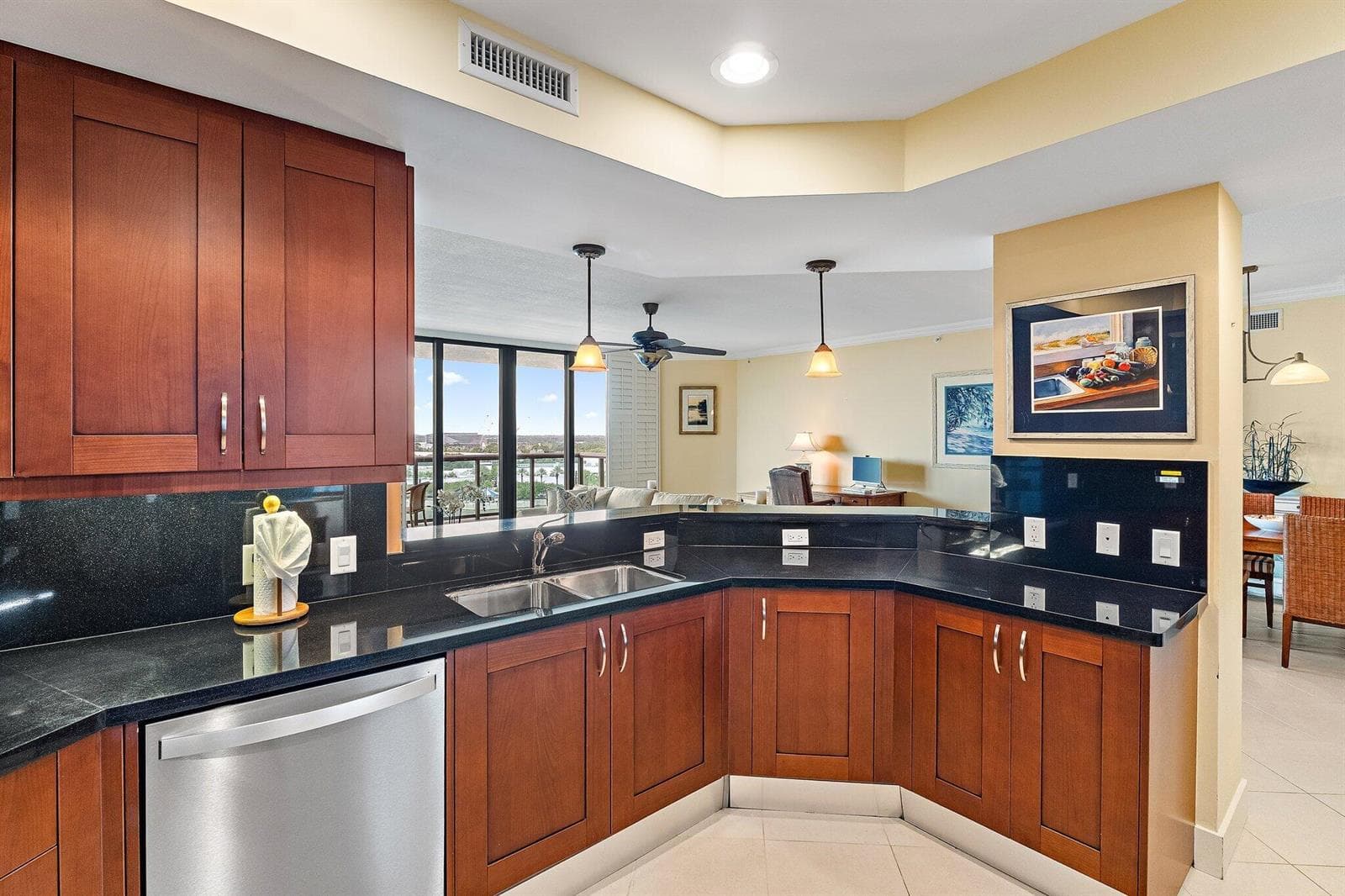 Open Kitchen