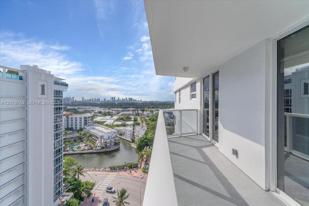 THE RIVIERA CONDO · #1807 in Miami Beach - Photo 6