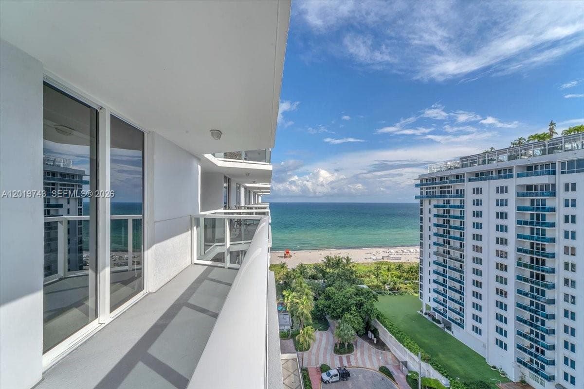THE RIVIERA CONDO · #1807 in Miami Beach - Photo 5