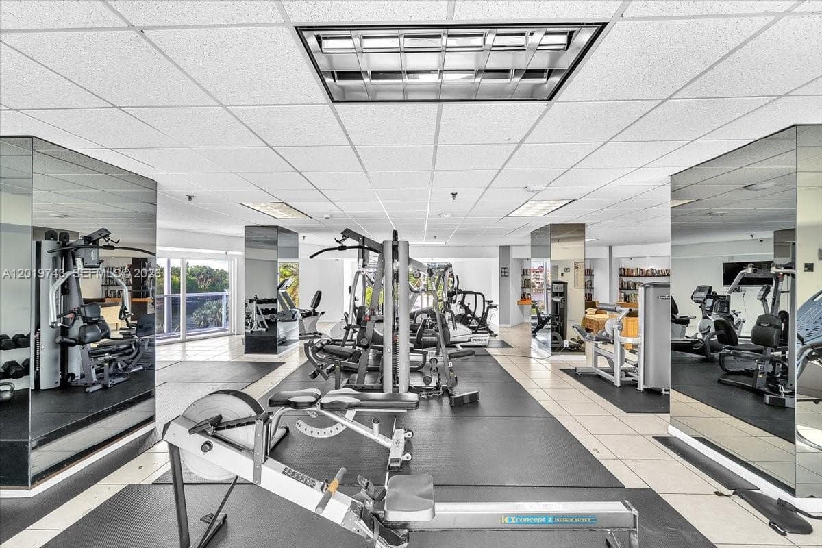 THE RIVIERA CONDO · #1807 in Miami Beach - Photo 25
