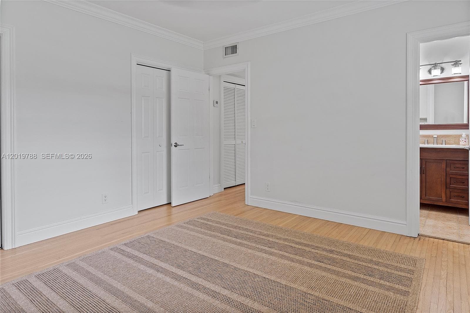 1540 Urbino Ave photo 22