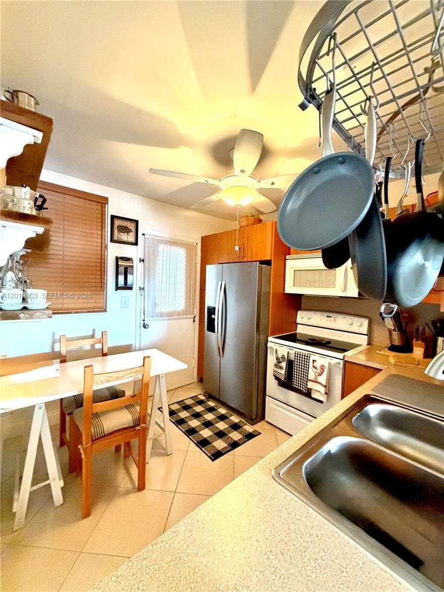 18601 Ne 14th ave · #301 in Miami - Photo 12