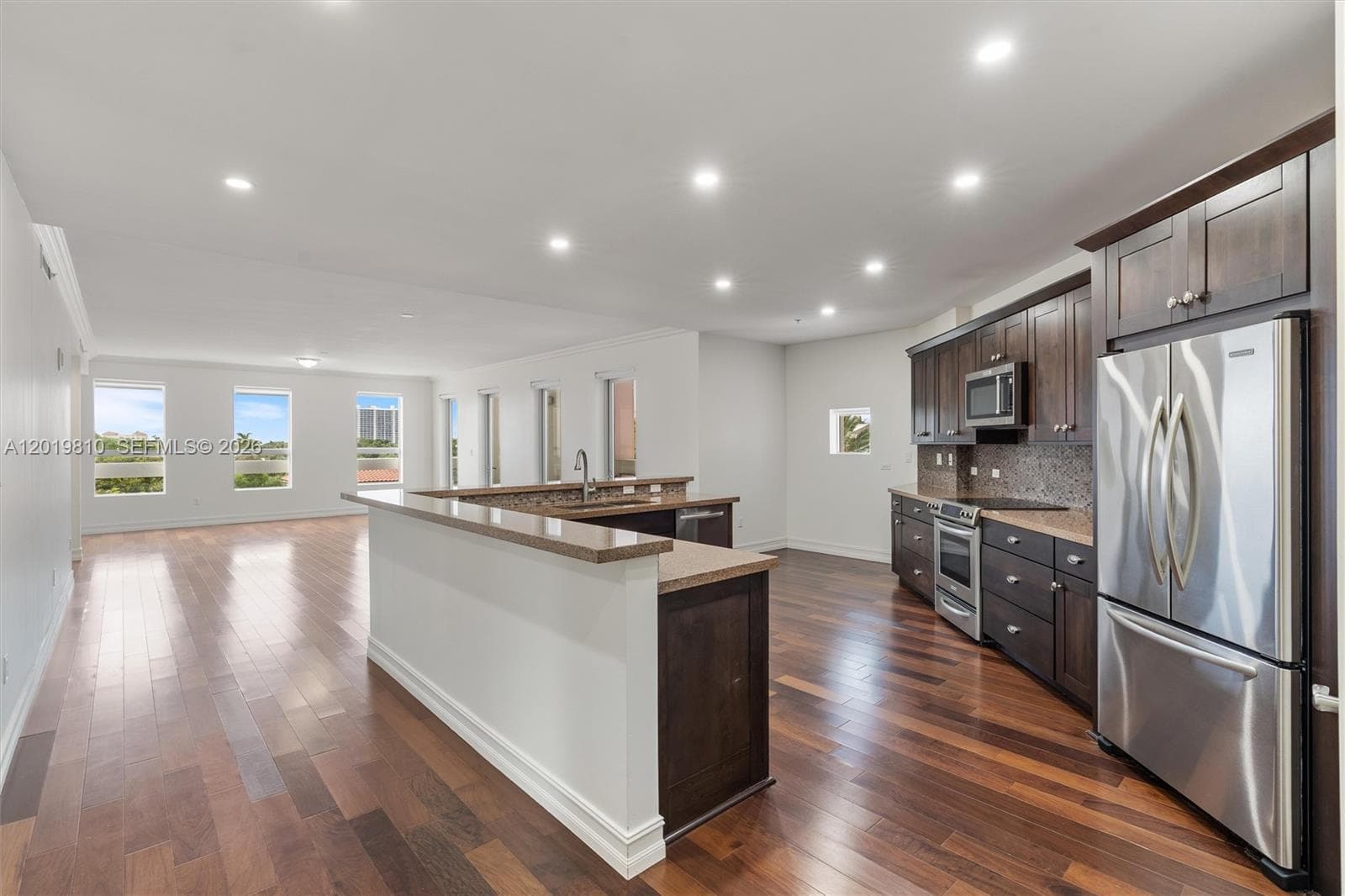 5 PALMS · #4E in Boca Raton - Photo 9