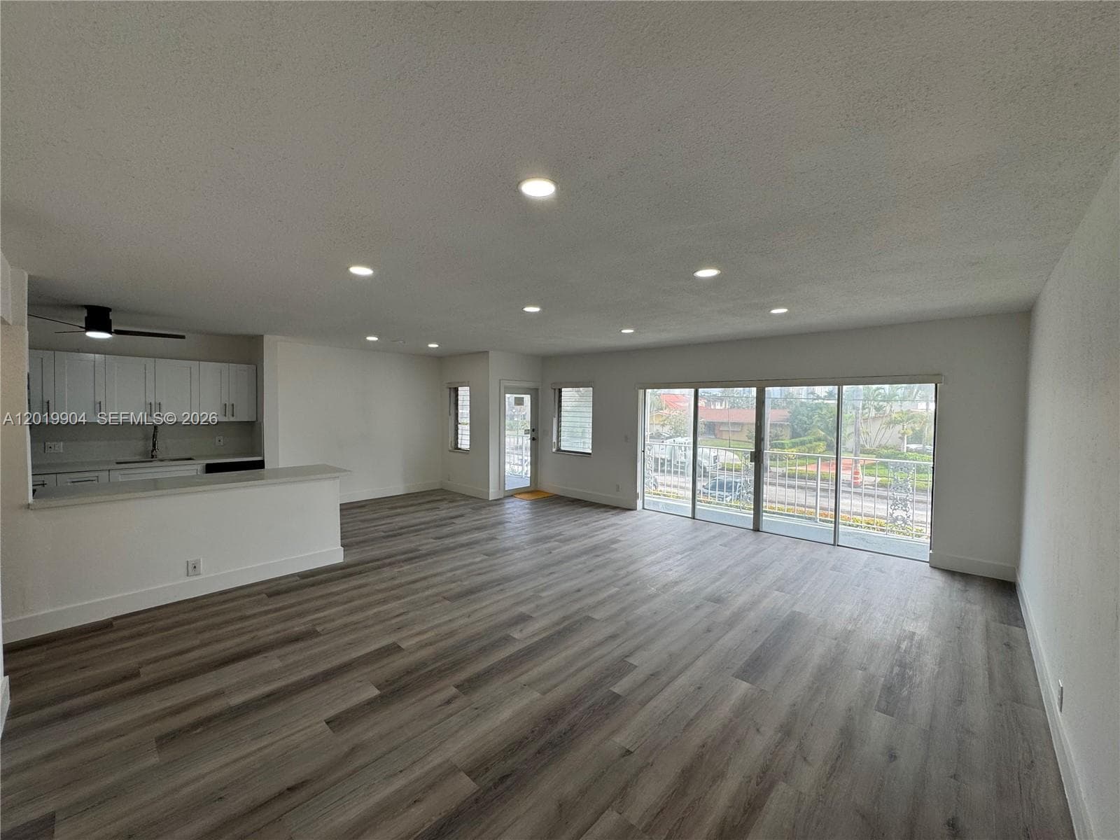 Coastal Garden Condo · #211 in Hallandale Beach - Photo 3