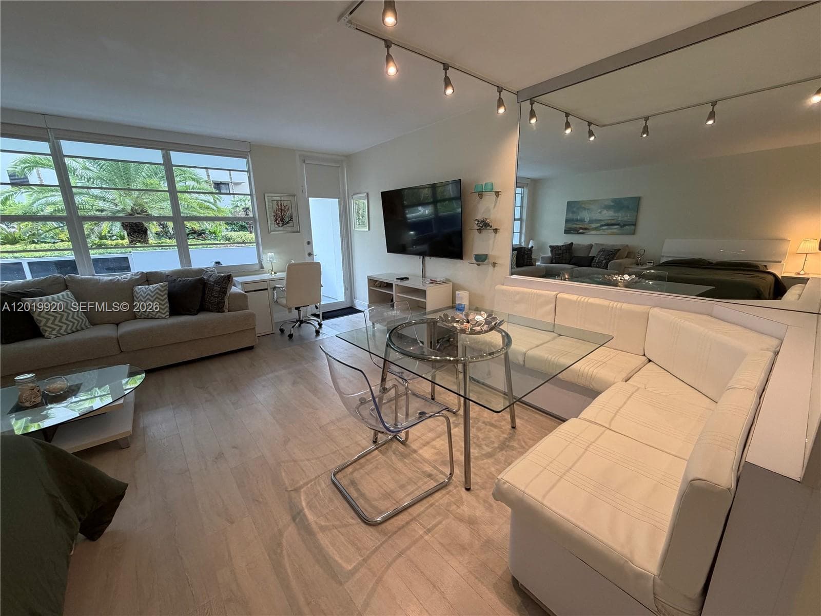 The Decoplage · #330 in Miami Beach - Photo 3