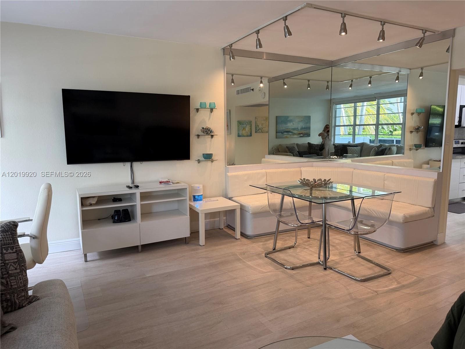 The Decoplage · #330 in Miami Beach - Photo 4