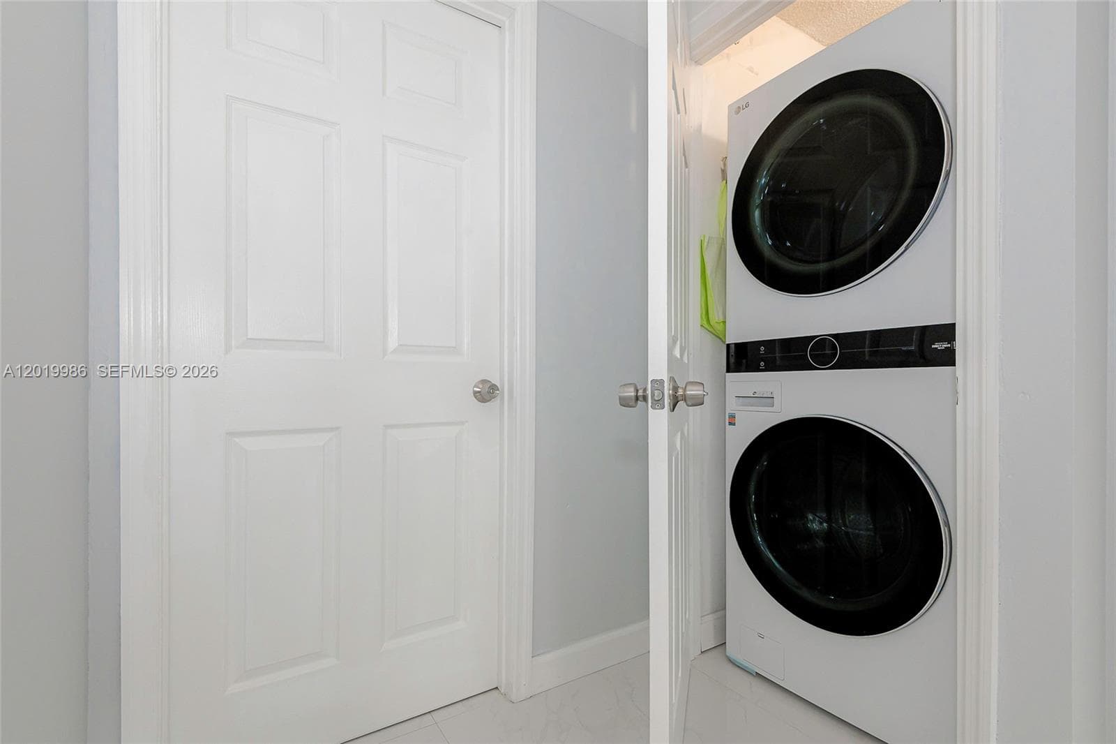 Summit Condo · #610N in Hollywood - Photo 26