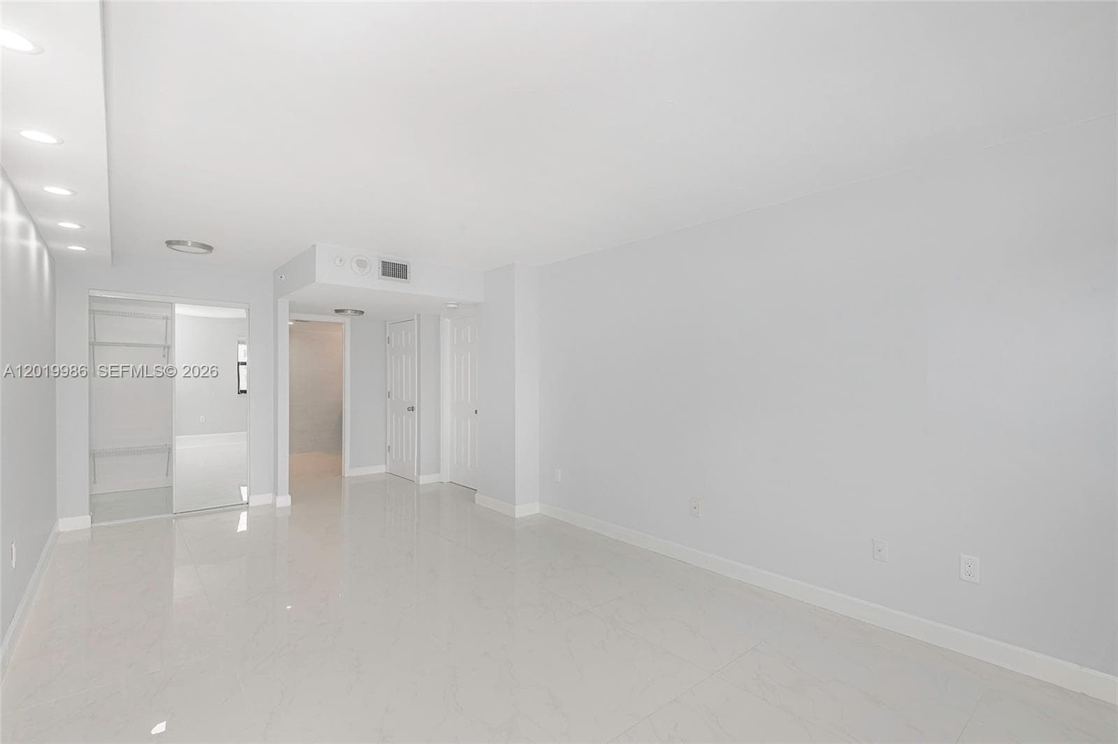 Summit Condo · #610N in Hollywood - Photo 22