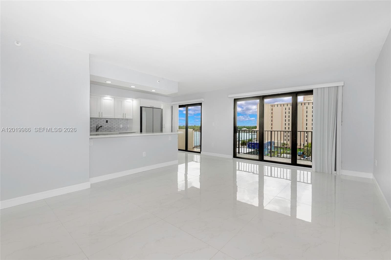 Summit Condo · #610N in Hollywood - Photo 9