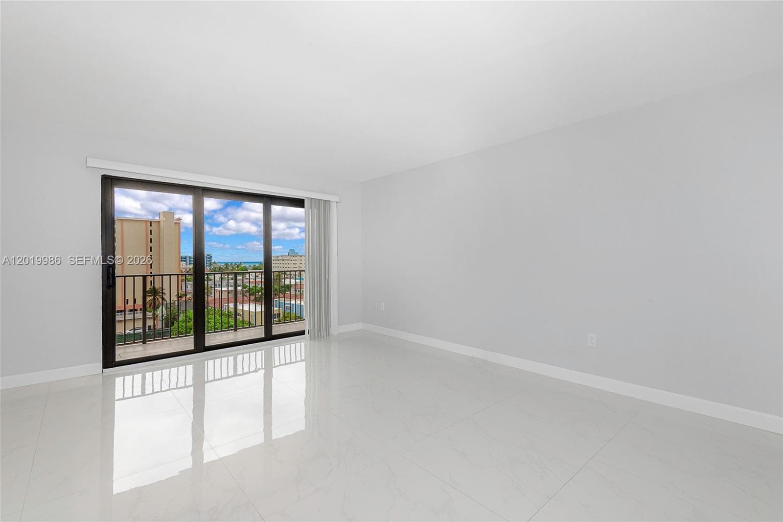 Summit Condo · #610N in Hollywood - Photo 10