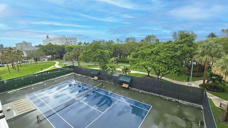 Summit Condo · #610N in Hollywood - Photo 39