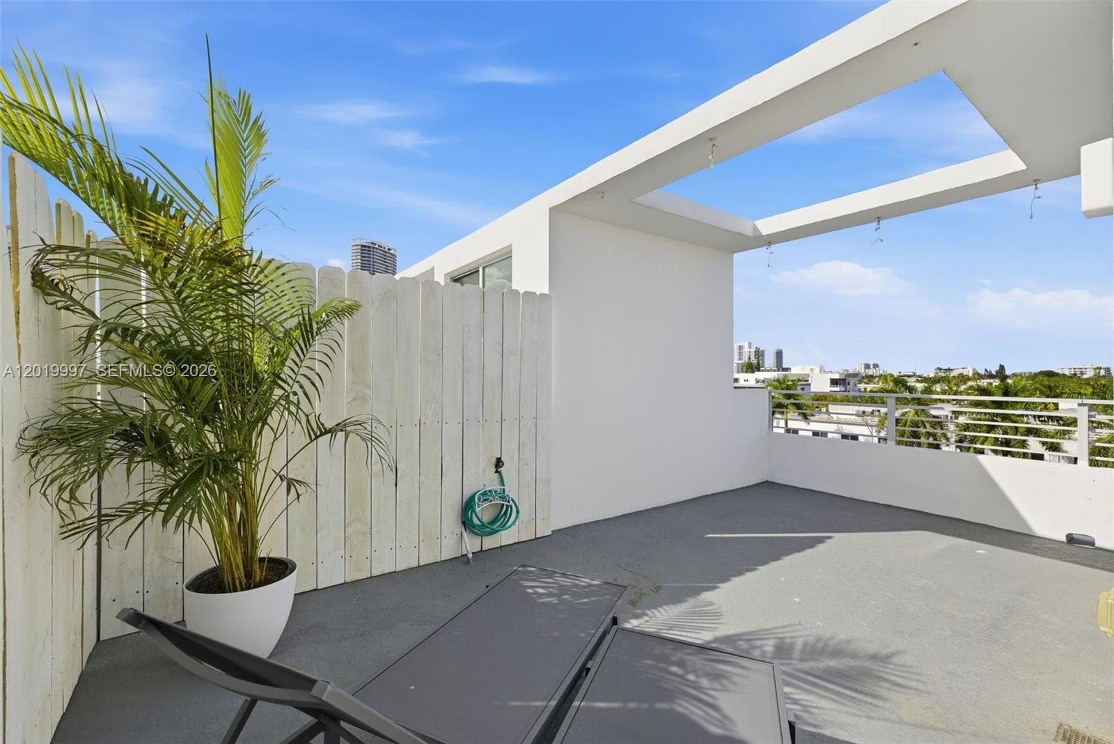 MERIDIAN 5 CONDO · #16 in Miami Beach - Photo 23