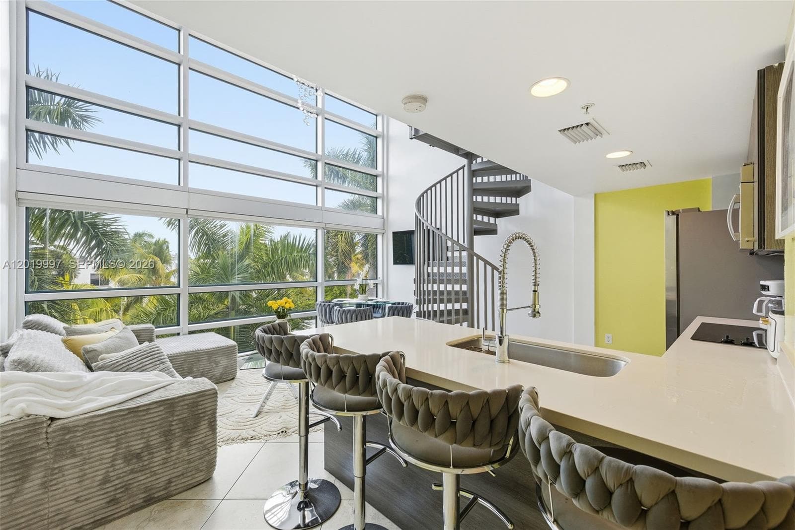 MERIDIAN 5 CONDO · #16 in Miami Beach - Photo 2
