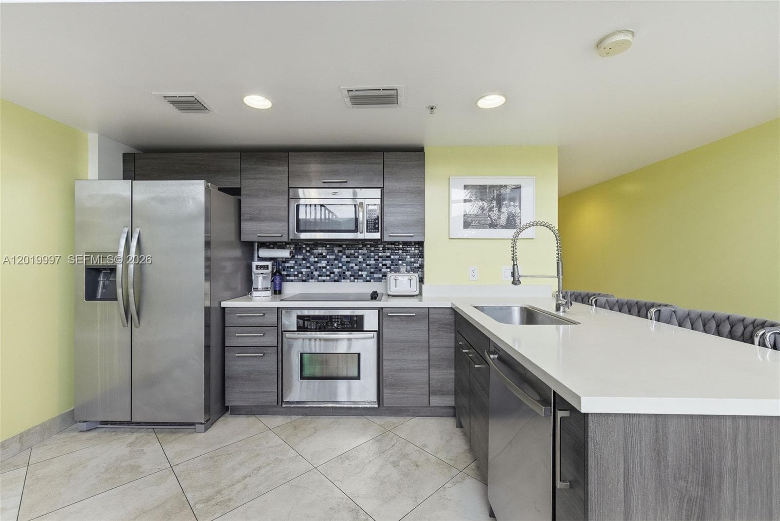 MERIDIAN 5 CONDO · #16 in Miami Beach - Photo 4