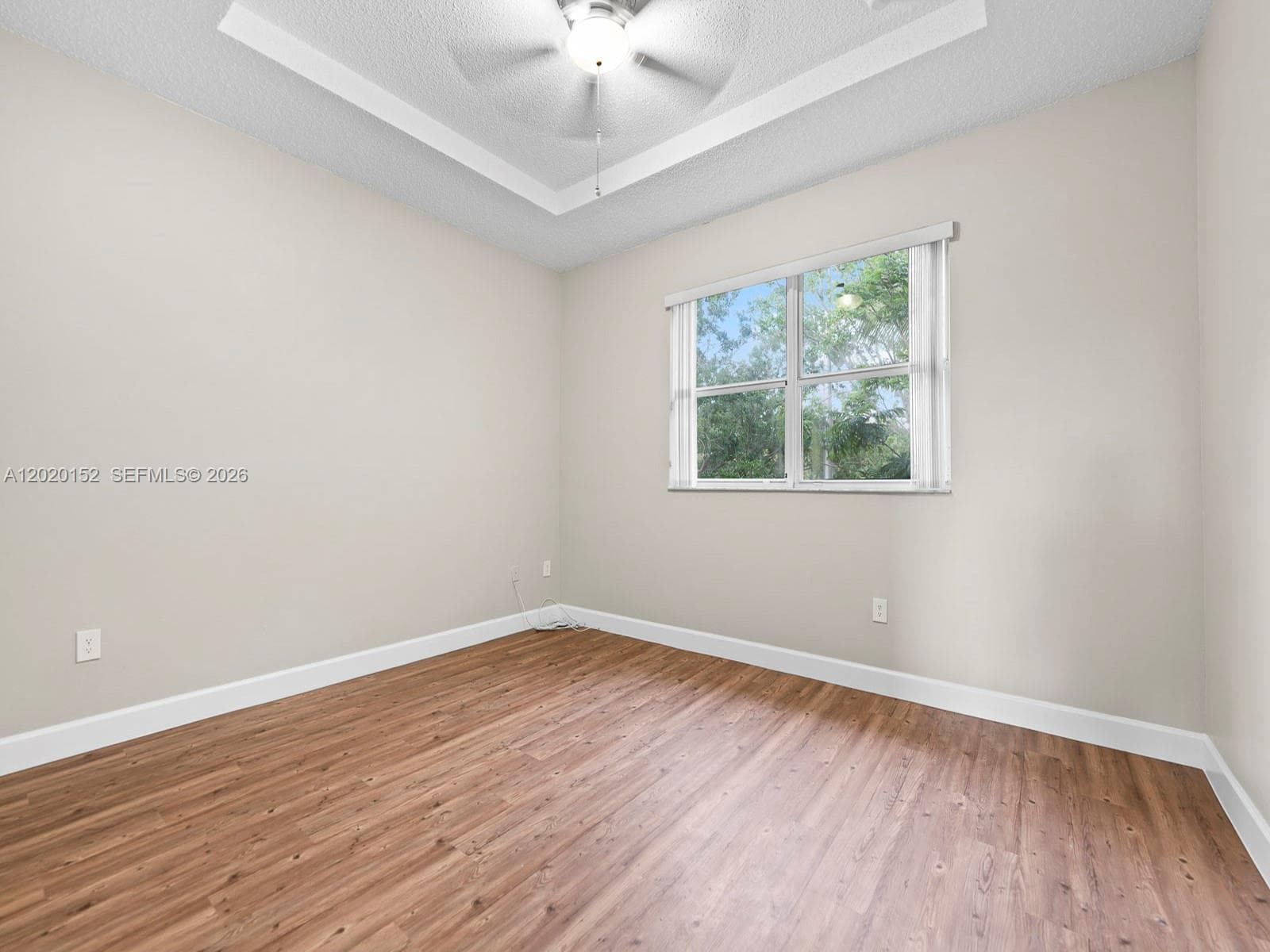 1049 NE 42nd Pl photo 19