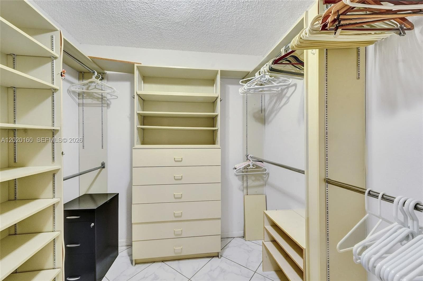 MALAGA TOWERS CONDO · #16B in Hallandale Beach - Photo 21