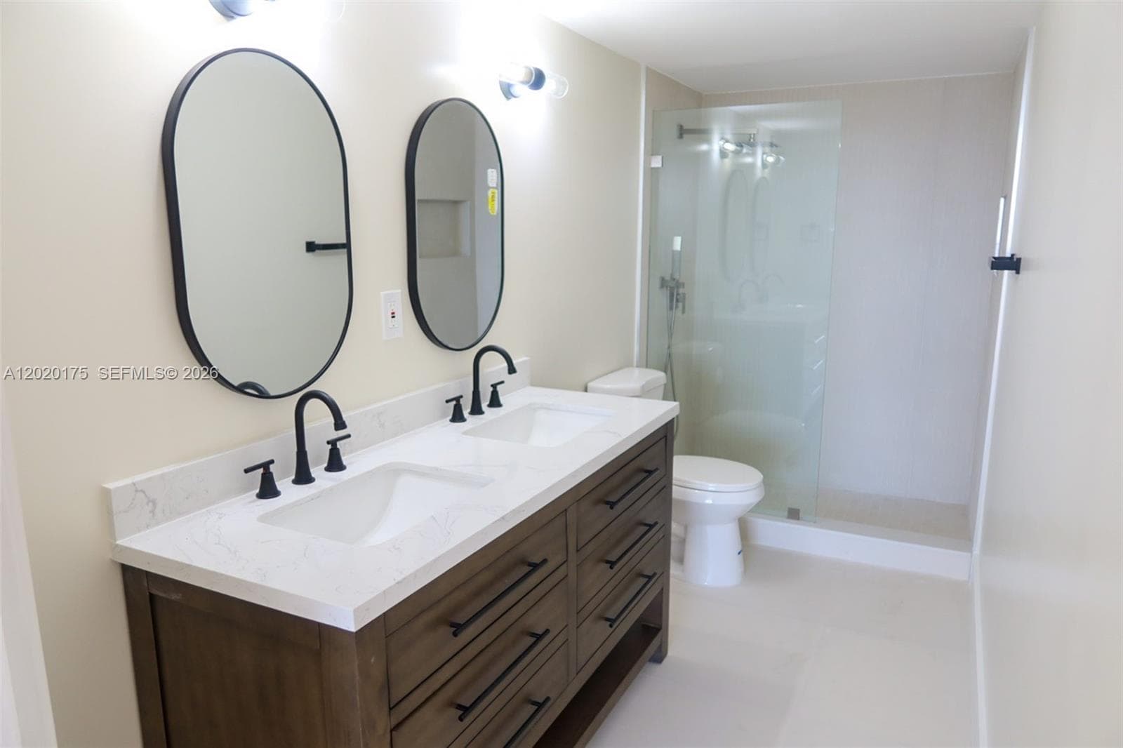 OLYMPUS CONDO PHASE · #1816 in Hallandale Beach - Photo 11