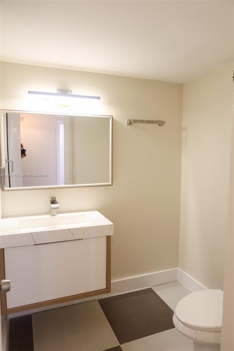 OLYMPUS CONDO PHASE · #1816 in Hallandale Beach - Photo 8