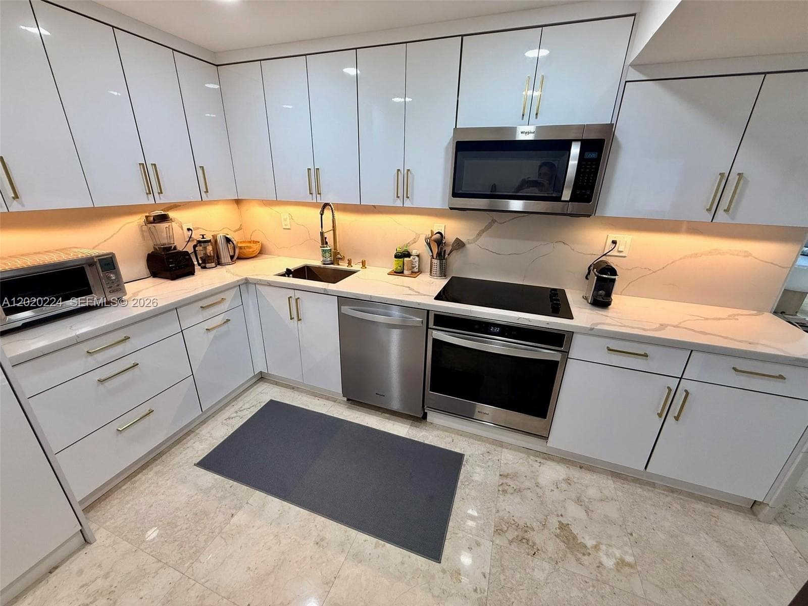 BAYSHORE PLACE CONDO · #1108B in Miami - Photo 10