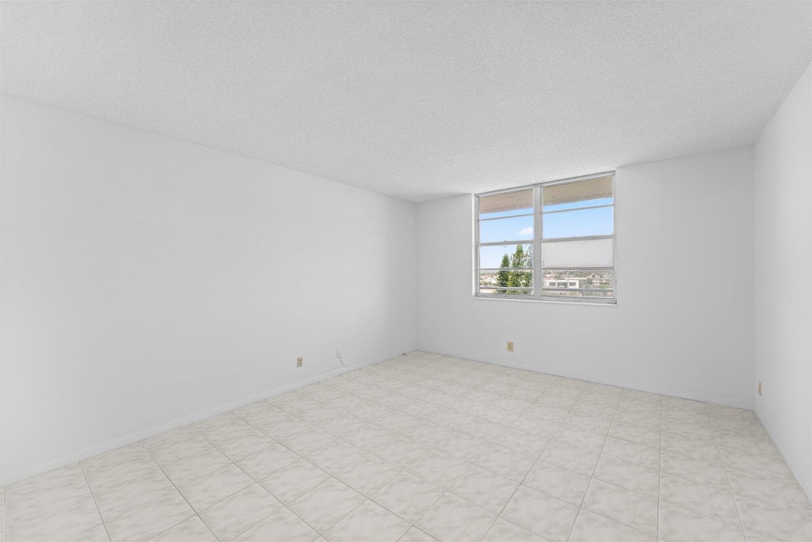 14-web-or-mls-2851-s-ocean-blvd-6-f