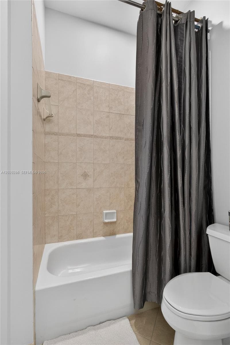 110 Abondance Dr photo 36