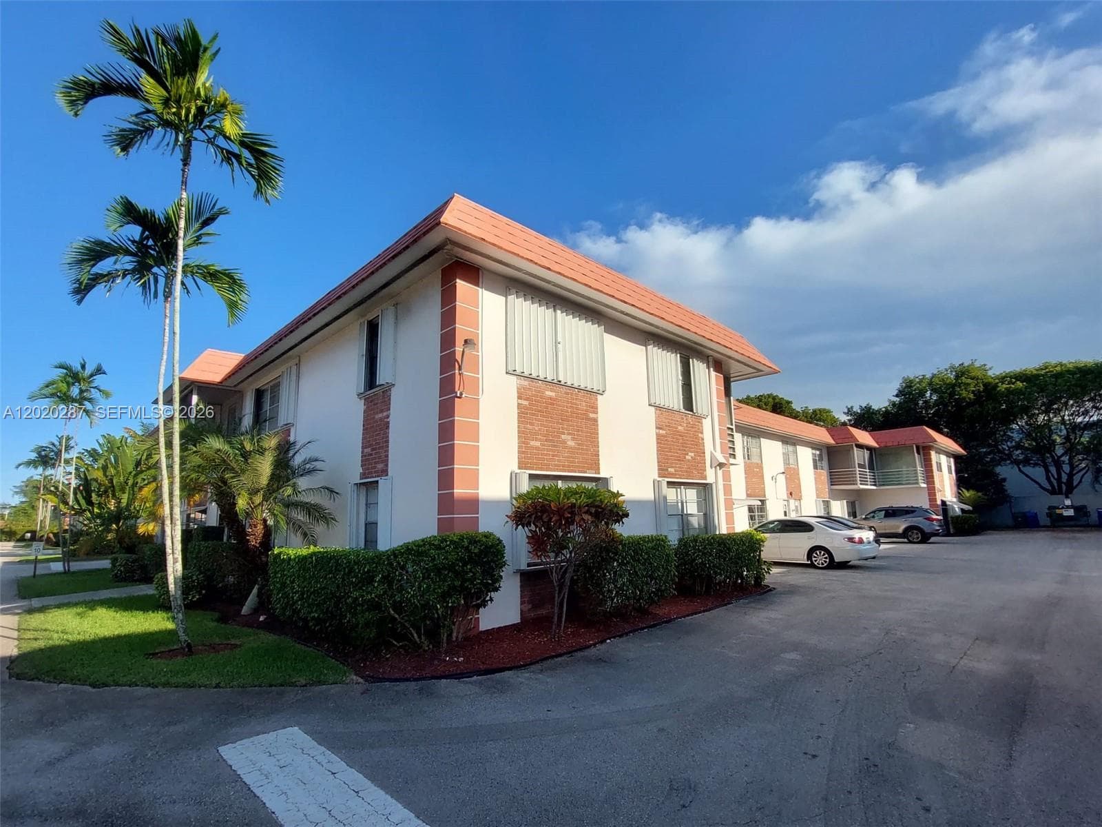 EVERETT ARMS NO 7 CONDO · #713 in Pompano Beach - Photo 1