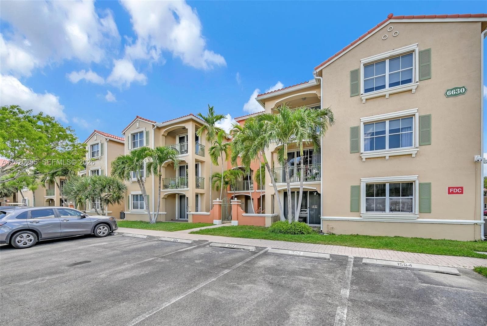 THE COURTS AT DORAL ISLES · #1538 in Doral - Photo 5
