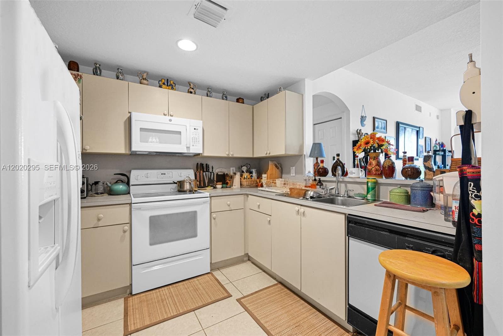 THE COURTS AT DORAL ISLES · #1538 in Doral - Photo 15