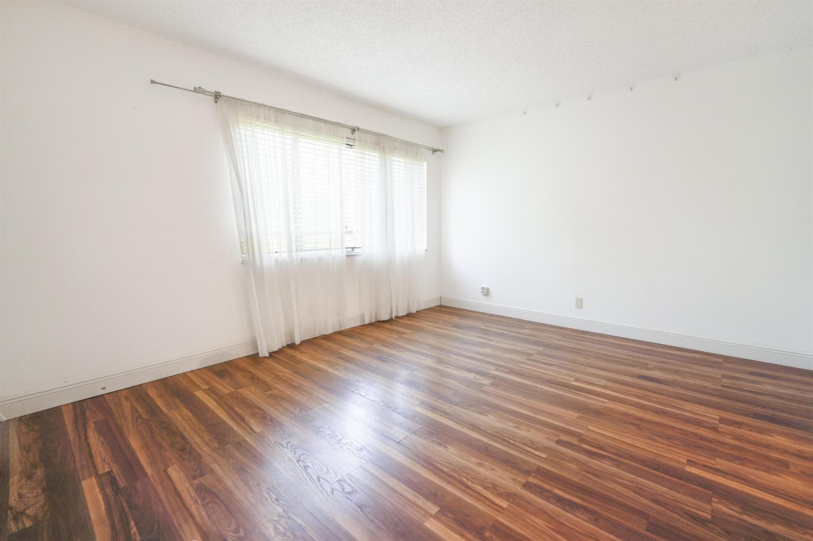 Guest Master bedroom