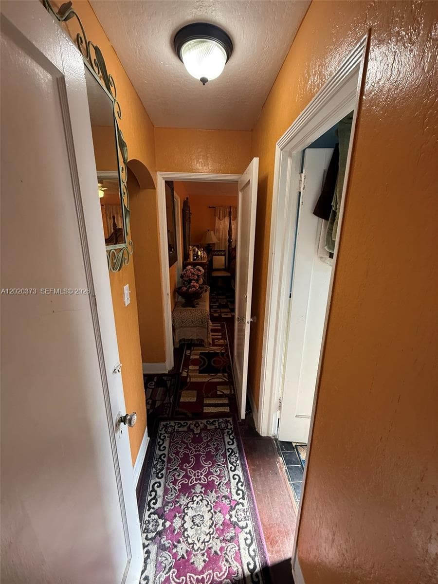 688 SW 7th Ter photo 27