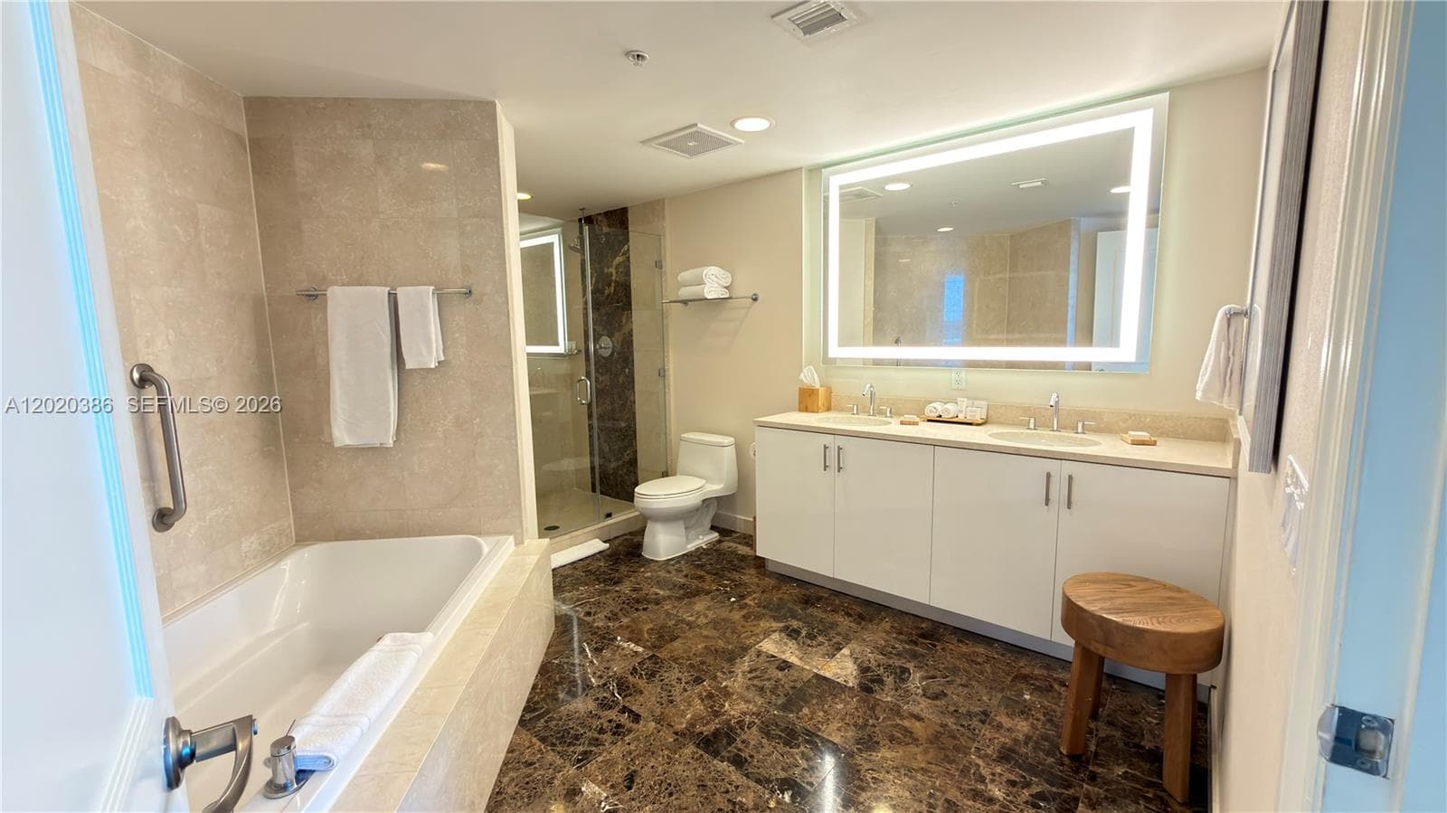 Q Club Resort & Residence · #2201 in Fort Lauderdale - Photo 22