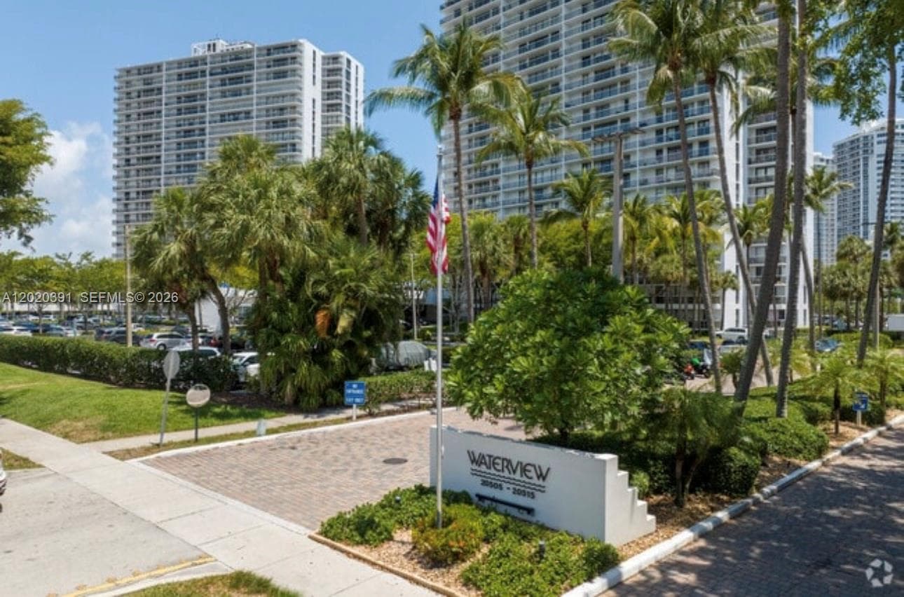 Waterview · #1739 in Aventura - Photo 43