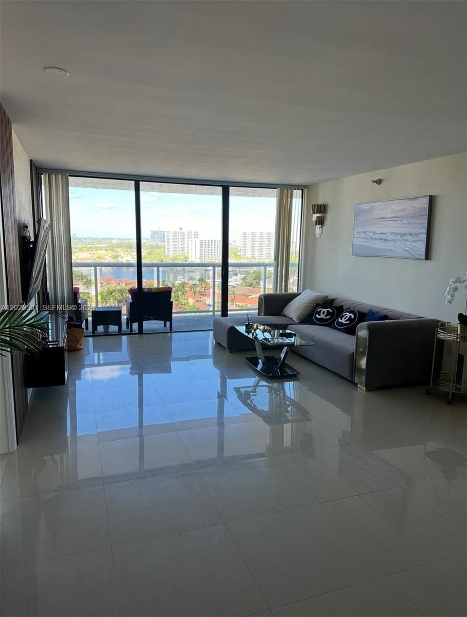 Waterview · #1739 in Aventura - Photo 28