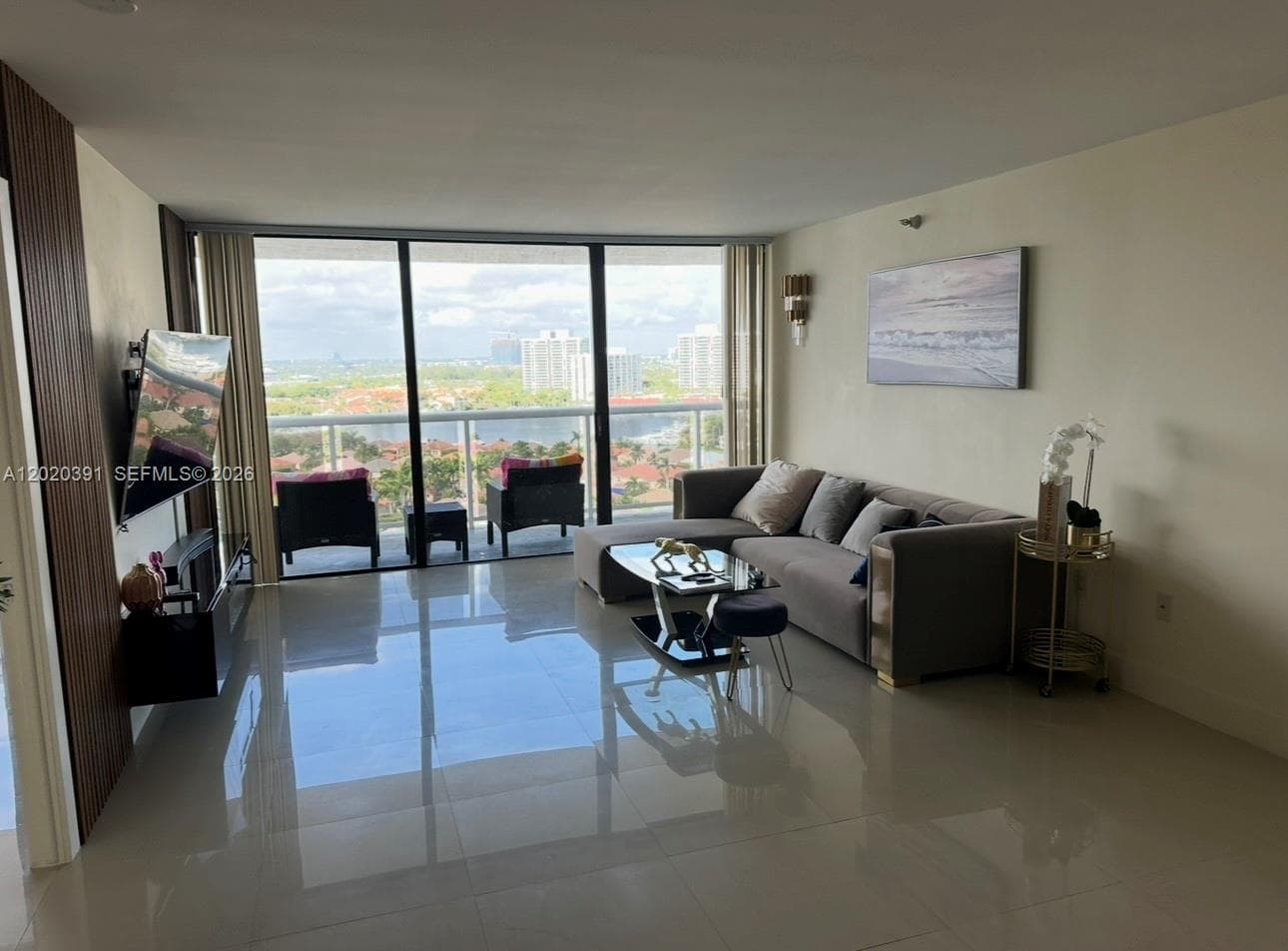 Waterview · #1739 in Aventura - Photo 38