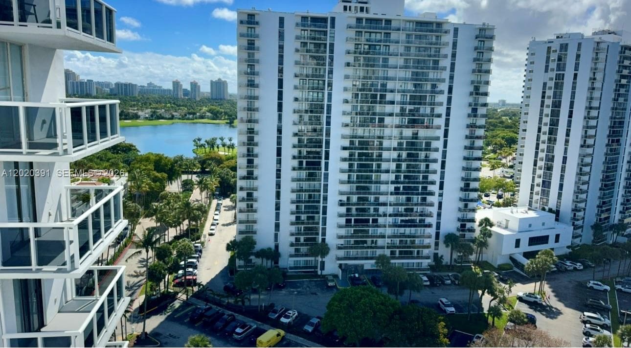 Waterview · #1739 in Aventura - Photo 51