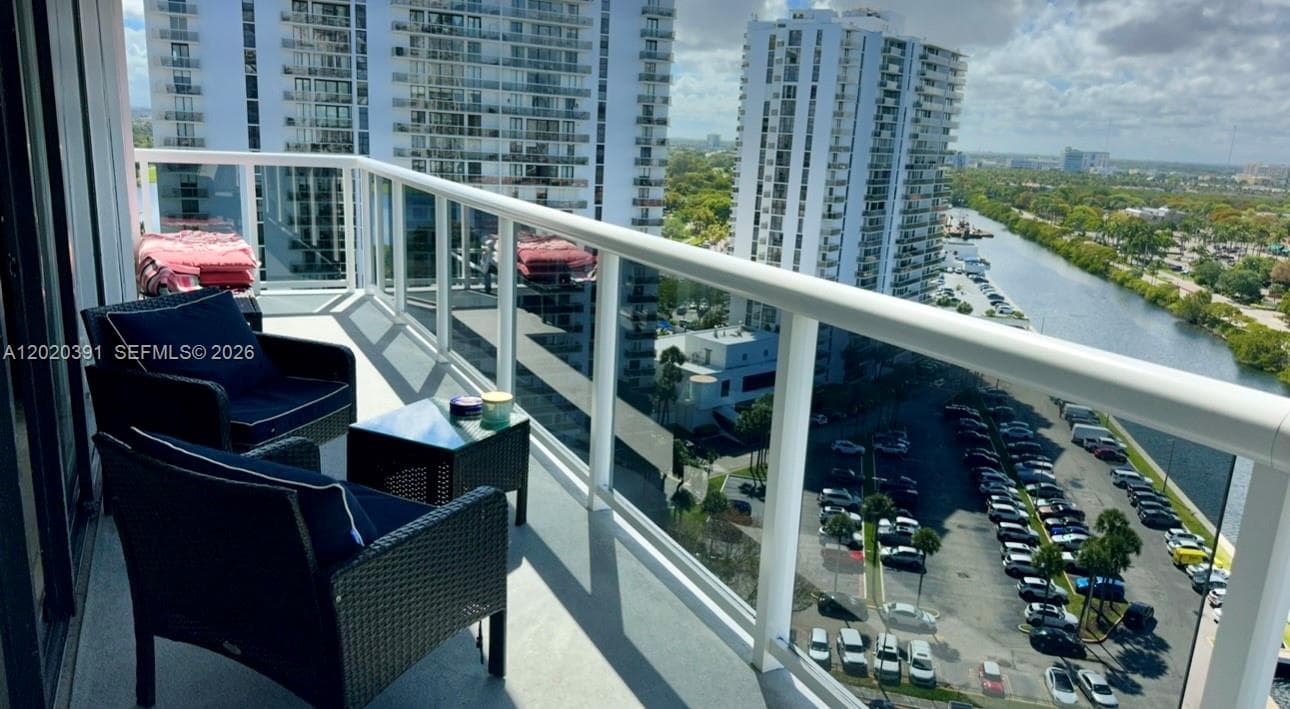 Waterview · #1739 in Aventura - Photo 55