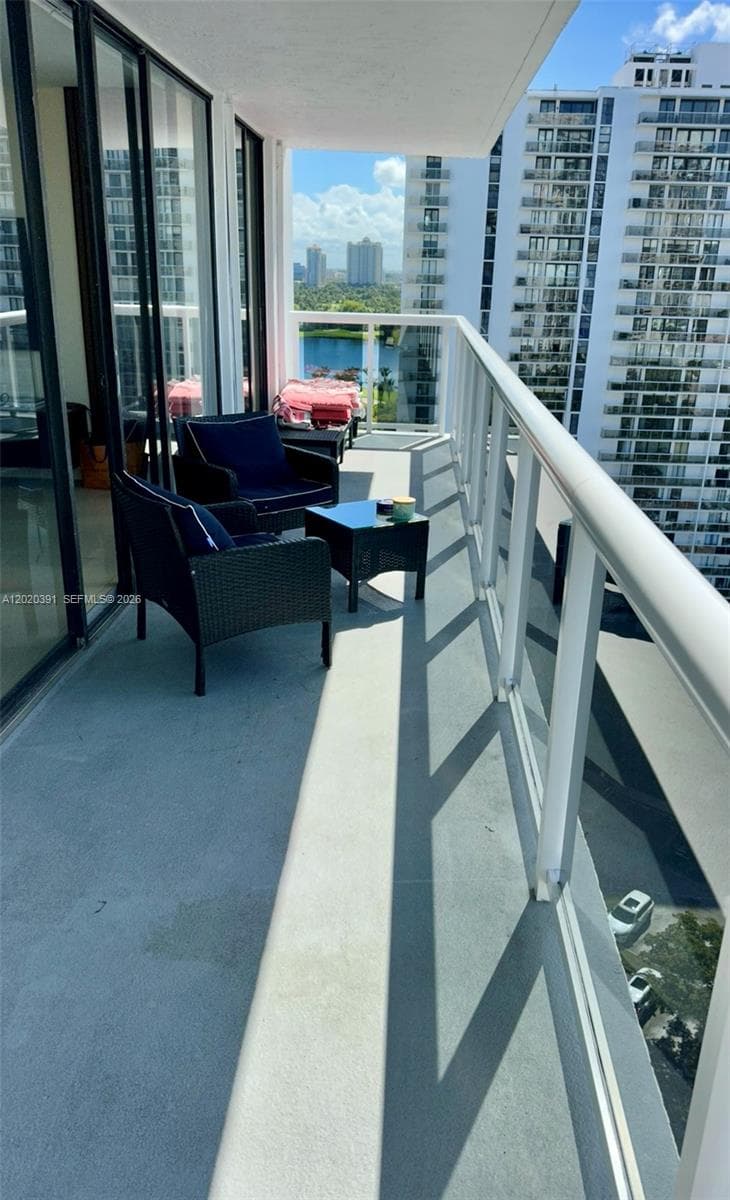 Waterview · #1739 in Aventura - Photo 54
