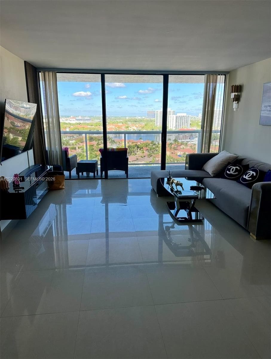 Waterview · #1739 in Aventura - Photo 35