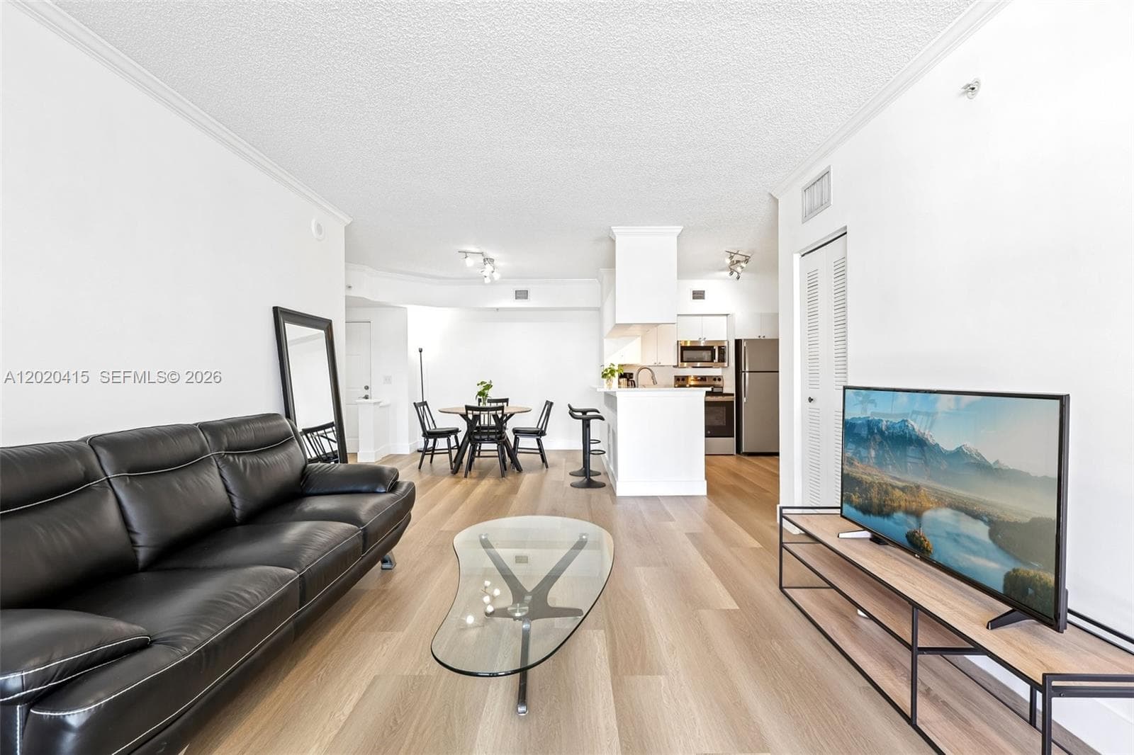 Porto Bellagio · #2808 in Sunny Isles Beach - Photo 4