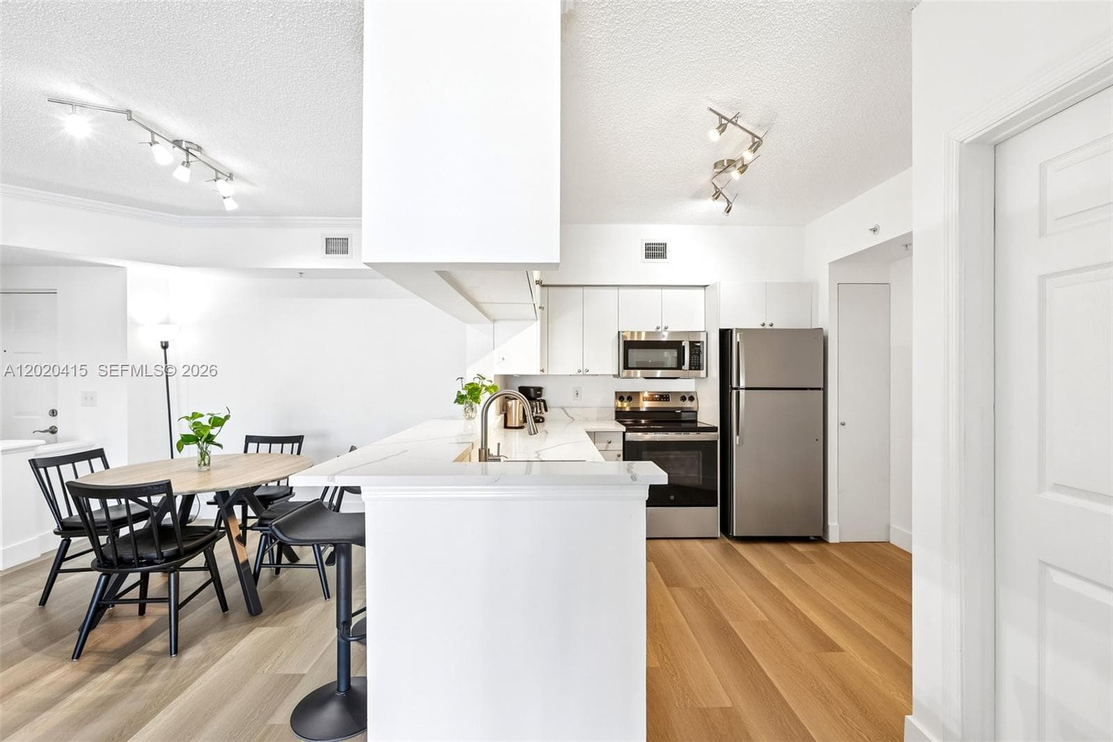 Porto Bellagio · #2808 in Sunny Isles Beach - Photo 8